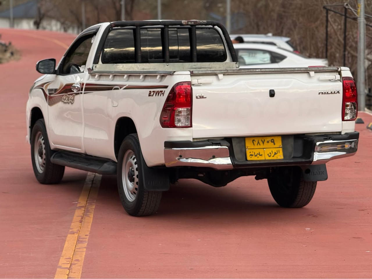 تويوتا هايلوكس تاك 2020 شاشه زينو سياره كه نمونه يه له جواني سياره كي زور خاوين و توند و توله 220 هه زار رويشتووه بي بوياغه بي ليدرانه ٢ په نجه ساردي پيووه يه له بوديكي 4 تايه نوي له ژئره گئر مه كينه اكسل به شه رت 
*********** سوران, أربيل
