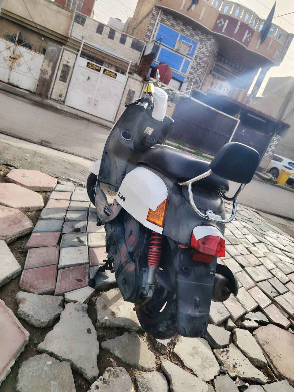 سلام عليكم دراجه بوليس للبيع بلاديه مابيه نقص بلادي مال رمبه منزله بيدي من رمبه أوراقه كلهه كامله حته مكاتبه مال معرض موجوده سعره 750 او بيه مجال مكان الحسينيه الراشديه رقم ***********
