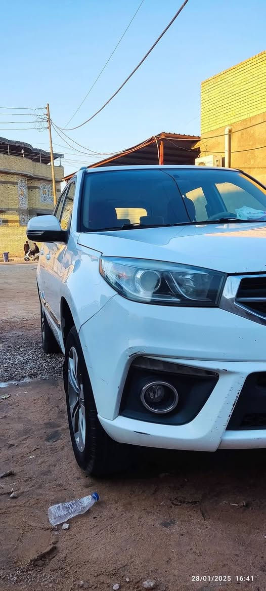 تيگو 2018
مشاية 90 الف 
باسمي 
رقم بصرة 
بيهة ضربة بالجانب الخلفي الايمن موضحة بالصور 
السعر 100 قابل للتفاوض 
للتواصل ***********
