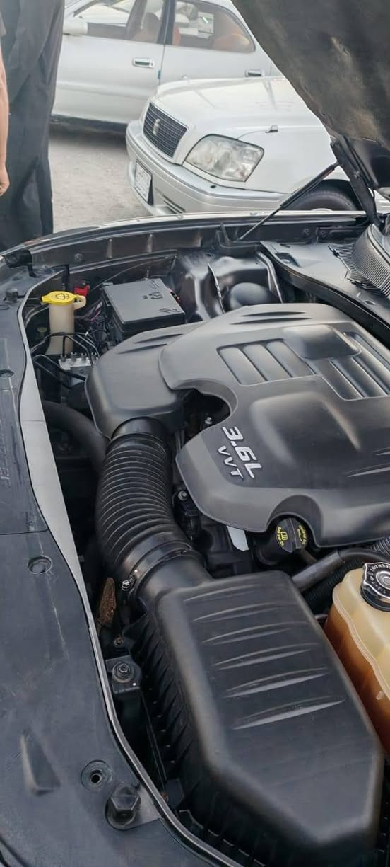 السلام عليكم شارجر مديل ١٨ اصل رقم بصره بسمي سياره جاهزه وارد أمريكي فقط الباب وره سائق مبدل شرط اصلي مكينه كير اكسل تخم تاير كله جديد وكفاله قطرة معجون وصبغ مابيه شرط بس بارد قليل كلش سعر 195 رقم الهاتف *********** مكان سياره بصره
