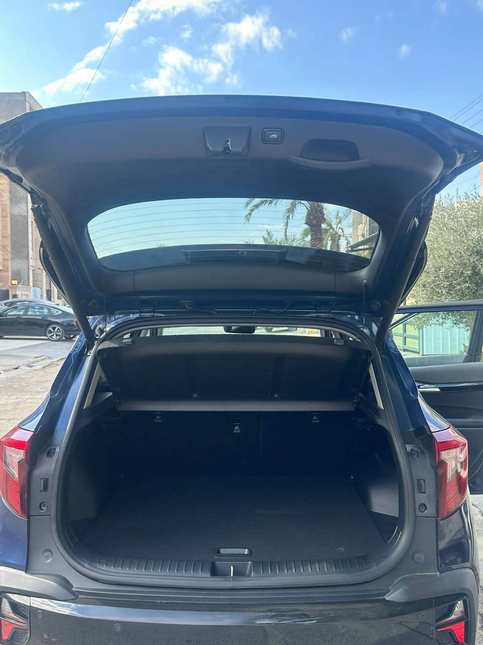 السلام عليكم

كيا سيليتوس 2024 فئة ex اعلى مواصفات رقم بغداد بأسمي السياره  صور الحادث موجودة بالمنشور  ماشيه ١٤ الف  ميل 

المواصفات : بصمه/داخل جلد اسود / رادارات امامية وخلفي/ رادار تعديل مسار / رادار جانبي / مود درايف /اطفاء ذاتي / شاشة كبيرة / مانع انحدار / كروس سرعة / مانع انزلاق / تدفئة تبريد كشنات/ تدفئة ستيرن/جنطه كهرباء/ كشنات كهرباء/  وبعد اكو مواصفات محرك 2000 دوش

مكاني بغداد 

السعر 19400$ 
رقم التلفون *********** بغداد, العراق
