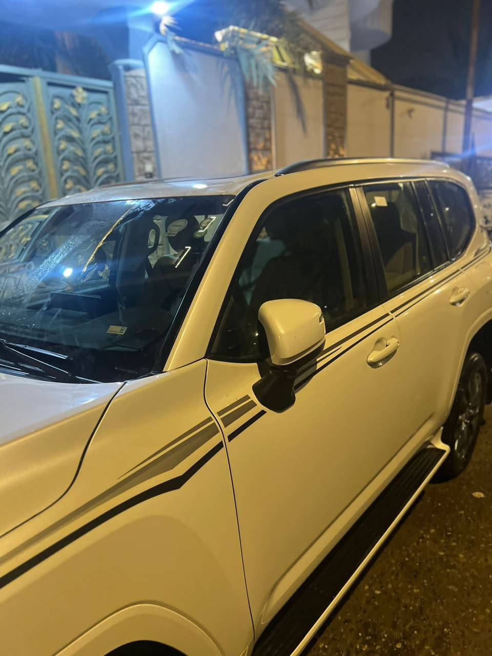 للبيع لاندكروز موديل 2022 رقم اربيل محرك 6سلندر توين تيربو ماشية 47 الف كيلو متر السيارة خليجية مكفولة فول مواصفات للاستفسار الاتصال *********** السيارة بالبصرة
