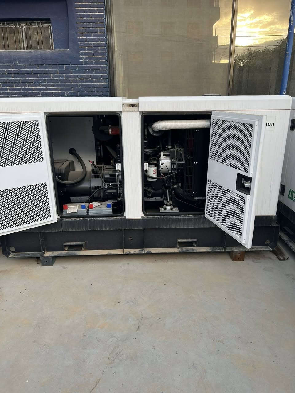 كمنز امريكي زيرو 66kva ضمان سنة


**إذا كنت صاحب هذا الإعلان وتريد حذفه لأي سبب، رجاءا أرسل رسالة إلى الدعم الفني**