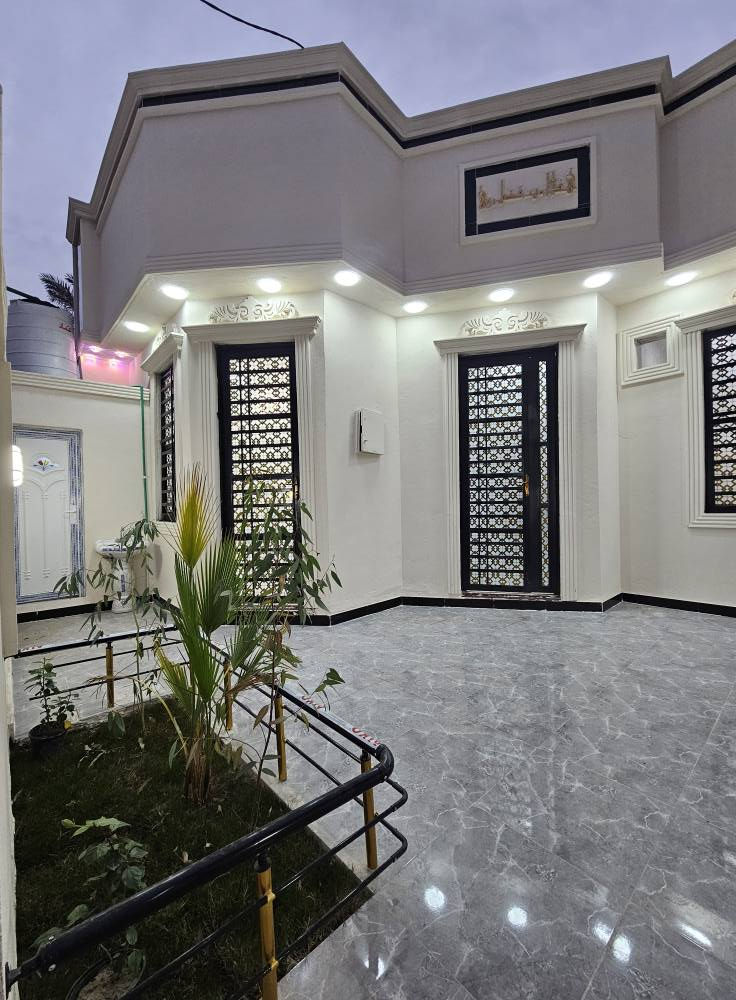 🏡 دار حديث للبيع – فرصة مميزة
📍 الموقع: البصرة / أبي الخصيب / محولة الزهيري
📐 المساحة: 200 متر مربع
📄 الملكية: طابو زراعي عراقي
✨ مواصفات الدار:
▪️ غرفتين نوم
▪️ صالة واسعة
▪️ مطبخ
▪️ ديوانية
▪️ صحيات متكاملة
▪️ كراج سيارة
▪️ حديقة
📞 للاستفسار والاتصال:
*********** البصرة, العراق

