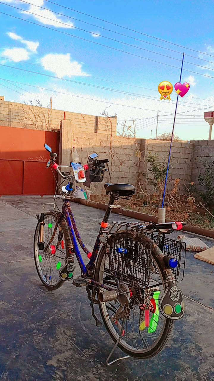 السلام عليكم بايسكل للبيع نظافه حجمه 26 رايدا 110بي مجال الاتصال على هاذا الرقم/***********/
