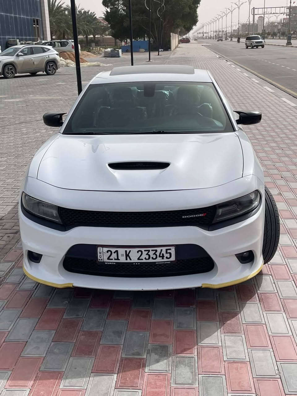 سلام عليكم جارجر 2019خليجي كفاله عامة ماشية 90الف سياره فول مواصفات سياره جيتي سعر 270 وبيها مجال ***********
