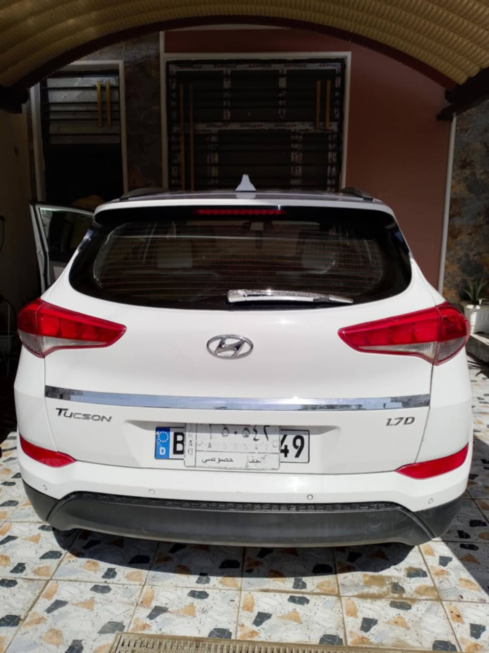 توسان موديل ٢٠١٨
وارد أمريكي
محرك ٢٠٠٠جي دي اي
كش كهربائي جلد
شاشة اصليه حساس
السعر ١٥٢
***********
