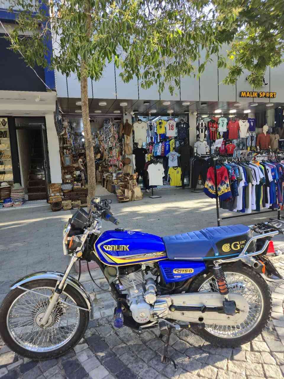 ماتۆری ساڤین بۆ فرۆشتن
بێ عەیبە و بێ مەسروفە 
سعری 500 مەعامەلەی برایانە
شوێن شەقڵاوە
ژم ***********
