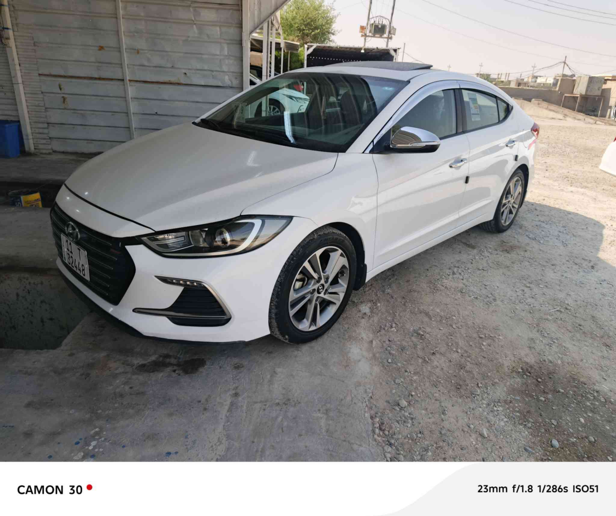 سلام عليكم
للبيع الانترا موديل 19سوبر سويج 
فولل مواصفات 
مكفوله كفاله عامه
حساسات امامي خلفي 
ماشيه 120الف حقيقي
السياره نضيفه جدآ 
المكان الانبار الرمادي 
*********** بلال يوجد في واتساب 
السعر الاتصال ع الرقم
