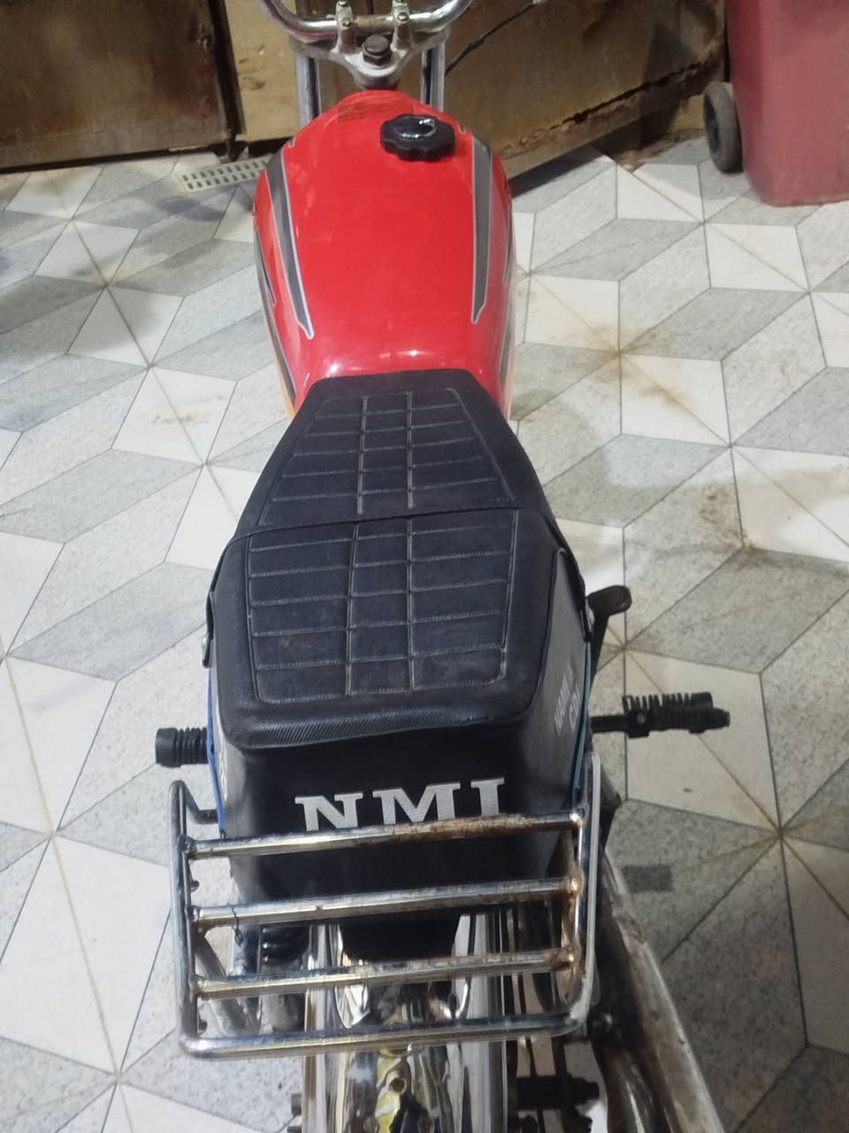 سلام عليكم دراجه اربعه كير كلك مكاني كربلاء فريحه السعر 400 وبيه مجال قليل ***********
