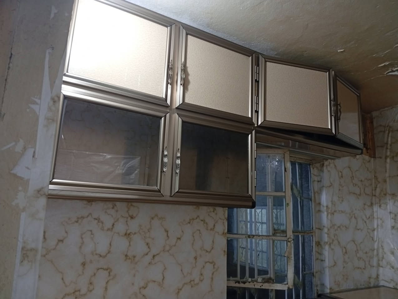 كونتر 4قطع250سعره بدون سنك***********
