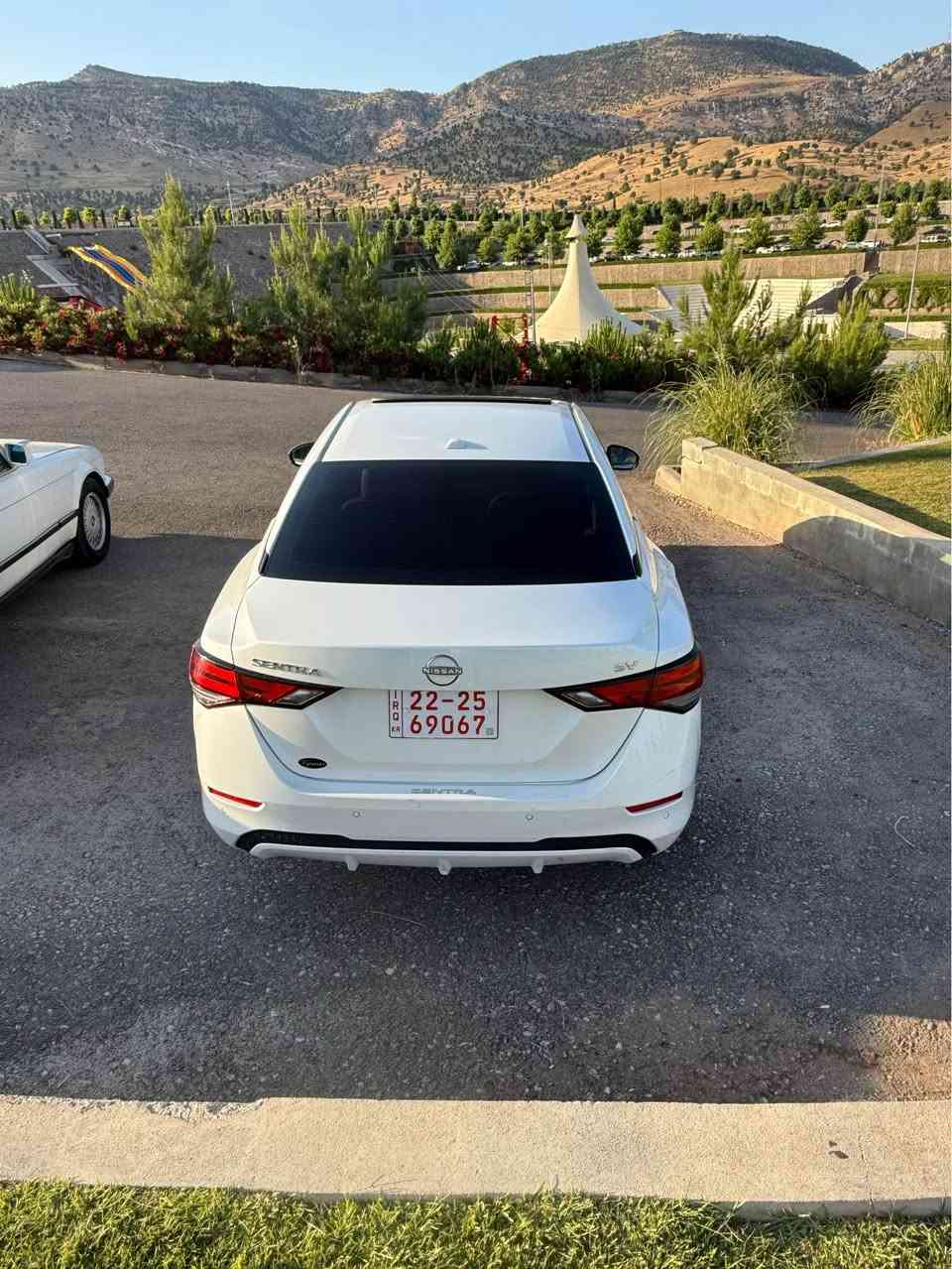 نيسان سنترا 2024
SV بلاص 
السعر 136 او اشويا مجال 
رقم كاتي ما امخرجه بعد 
فول فول 
بدون صبغ بس بيها جملغات الاماميا تعديل بارد او ثلاث اصابع باب السايق بارد بيها شبر من الدوسا صبغ فقط 
رقم *********** زاخو, دهوك
