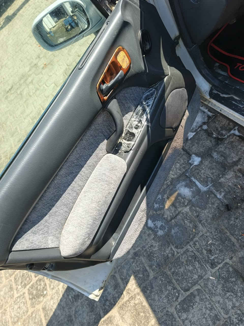 سلام عليكم ورحمة بطة موديل 94، تخم تاير زيرو سيارة مصبوغة جمالية ديشبول يسرة بلاد صدر مامي خلفي هسة شادة محرك وكير 300هسة شادهن رقم انبار نكليزي بسمي حولك ثاني يوم علمن كصت قمارة فقط سيارة جاهزة من كلشي السعر 53ابيهة مجال حك جية تدلل ***********
