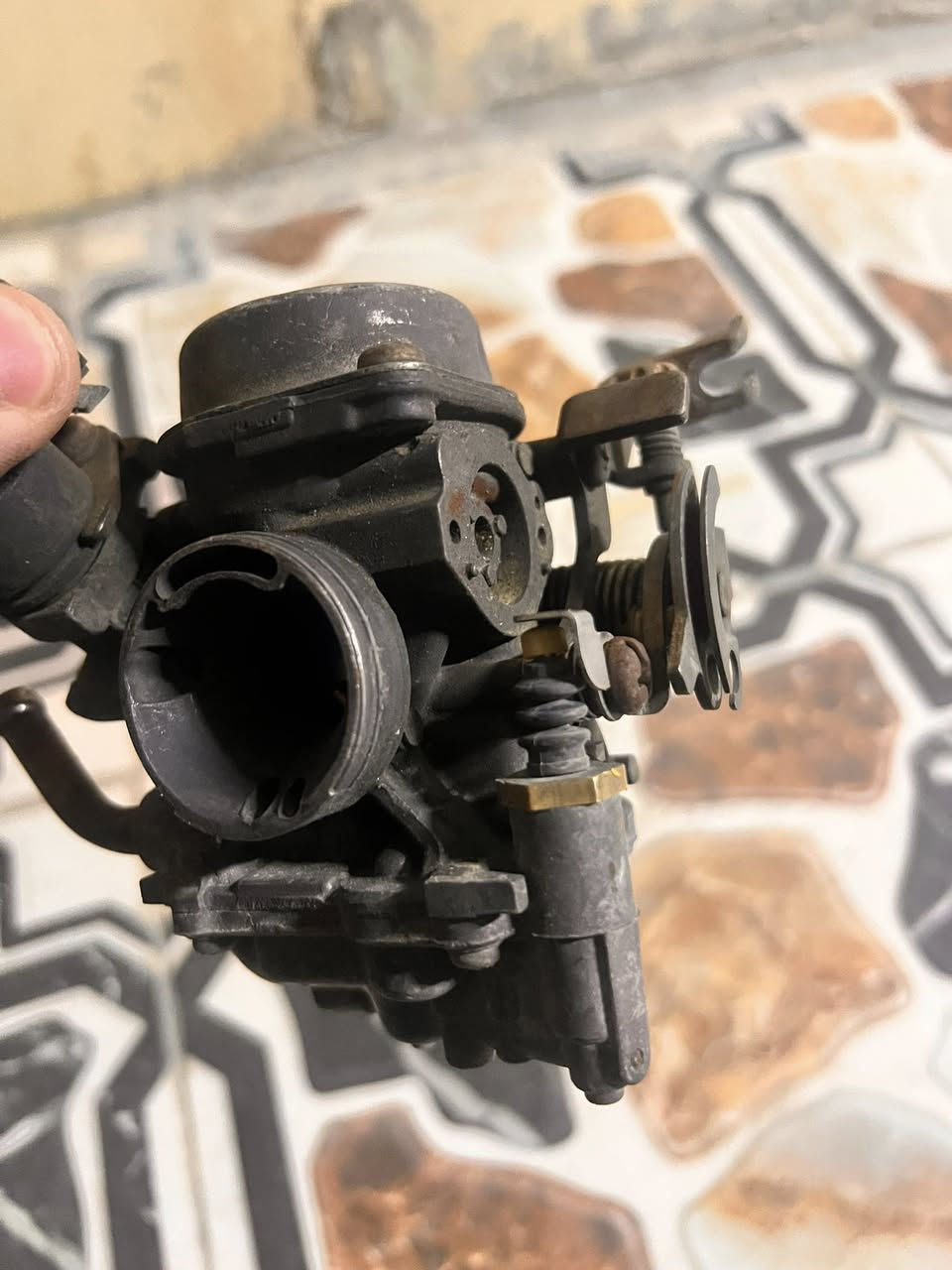 كابريتر مال ماكس 120مال حاويه السعر 20عنواني حي عسكري ***********
