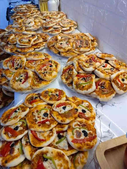 سلام عليكم بنات يكولون للبنات اكفن وياي ورفعو المنشور يا رزاق يا الله ربي يسهل الكم كل اموركم بحق محمد معجنات 100قطعه لحم بعجين مني بيزه فطائر مشكل 35الف وتوصيل مجاني يوصلكم طلب ماعجبج رجعي بدون مدفعين ربع دينار بيد سائق الحم ذبح امانه الله عراقي ***********رقمي بي وات ساب توصيل نجف كوفه قريه الغدير مجاني النجف
