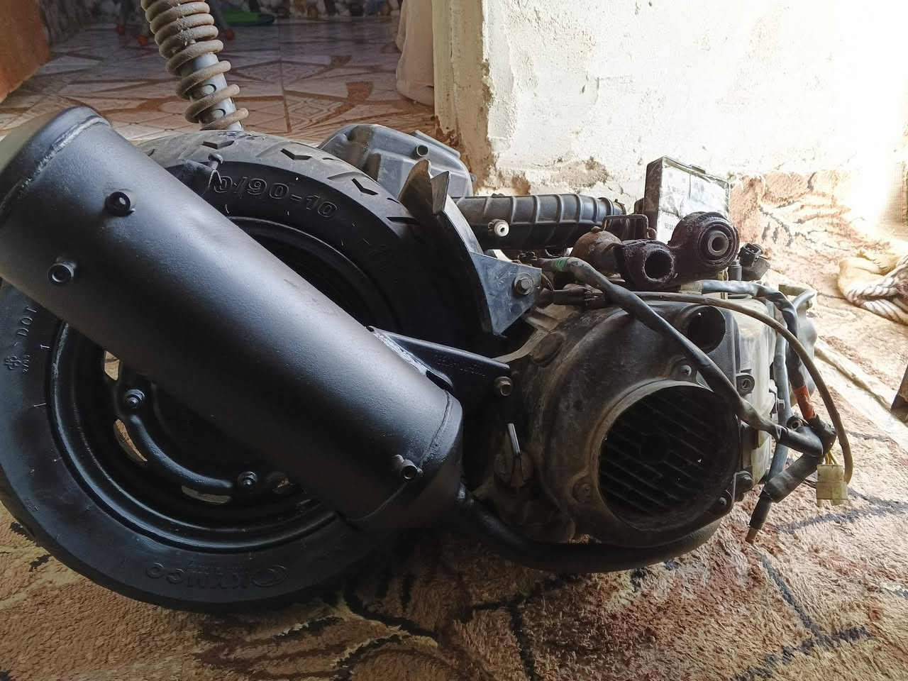 محرك كامكو شغال كلشي ما بيه بس مبدل بيه بستم وبوشه محرك شغال ستفسار تصال ***********
