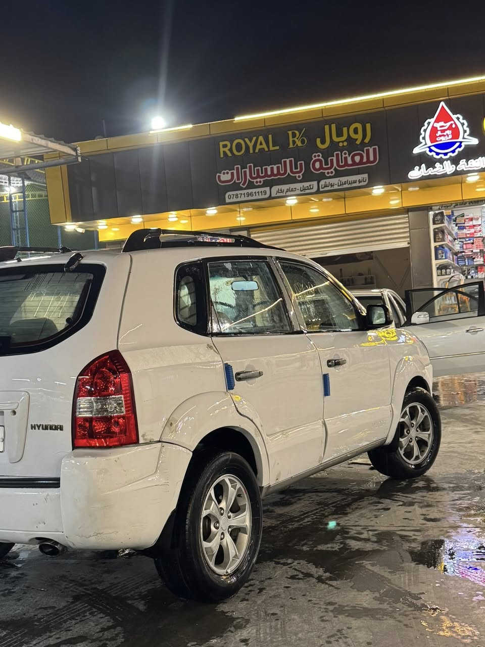 هونداي توكسان2010
مواصفات عاديه
محرك جديد 
حداديه جديده
منضومه تبريد جديده
كير بحاله جيده
السياره عليها ادامه كامله
الضرر مالتها صفحه عكس السايق
معروضه ب110 وبيها مجال***********
