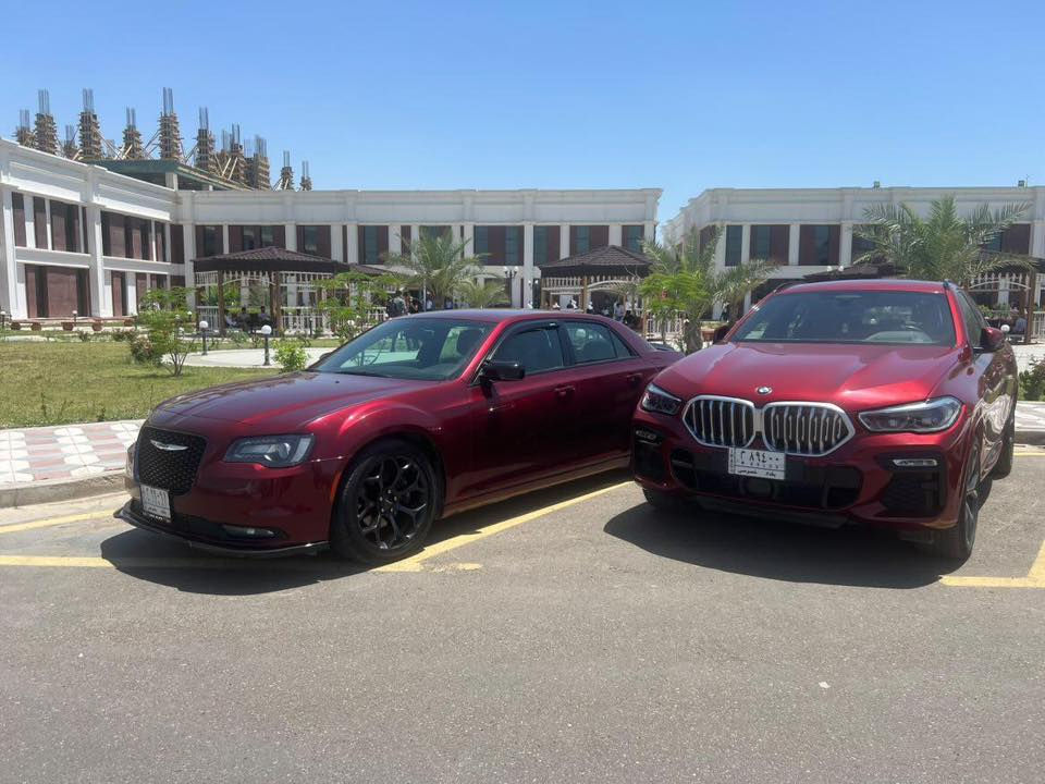 ( ٢٠١٩)
وارد كندي 
الحادث جامرلغ وباب خلف السائق بدون ايرباك
صور الحادث بالمنشور 
‏S 
تو ويل
‏  300  S 
رقمها كلش حلو بغداد 99091

المواصفات :
* نقطة عمياء .  
* مصابيح امامية عدسات تايكر كلفني 500 دولار ومبرمج مع ضمان 3 سنين تجي وتجربهم.
* ويل قياس 20 أنج  
* كاميرا خلفية مع حساسات . 
* شاشه كبيرة مع نظام ملاحة نفكيشن GPS .
* سستم صوت الپاين.
* كار بلي. 
* داخل جلد احمر مختم S
* مقاعد أمامية كهربائية عدد 2 . 
* مقاعد أمامية تدفئة . 
* تشغيل عن بعد .  
* مثبت سرعة . 
* تلفون بلوتوث . 
* مرايا متحسسة للاضاءة العالية .
* كير شفتر بالستيرن . 
* دخول ذكي ترحيب (بصمة) .
* ⁠مكان سيارة ديالى 
*نظام سبورت sport محرك 🏁.
*نظام سبورت كير sport.
*الممشى 100 ميل.
السيارة مرتبها على ايدي مبرمجة سيفتي وبرمجة اوكتان يعني سيارة سفر .
تايرات جدد وباتري جديد وبعد سوالف هواية 
تعجبك اتصل وبيك خير وتدلل متعجبك ربي يرزقك الاحلى منها.

 ***********
