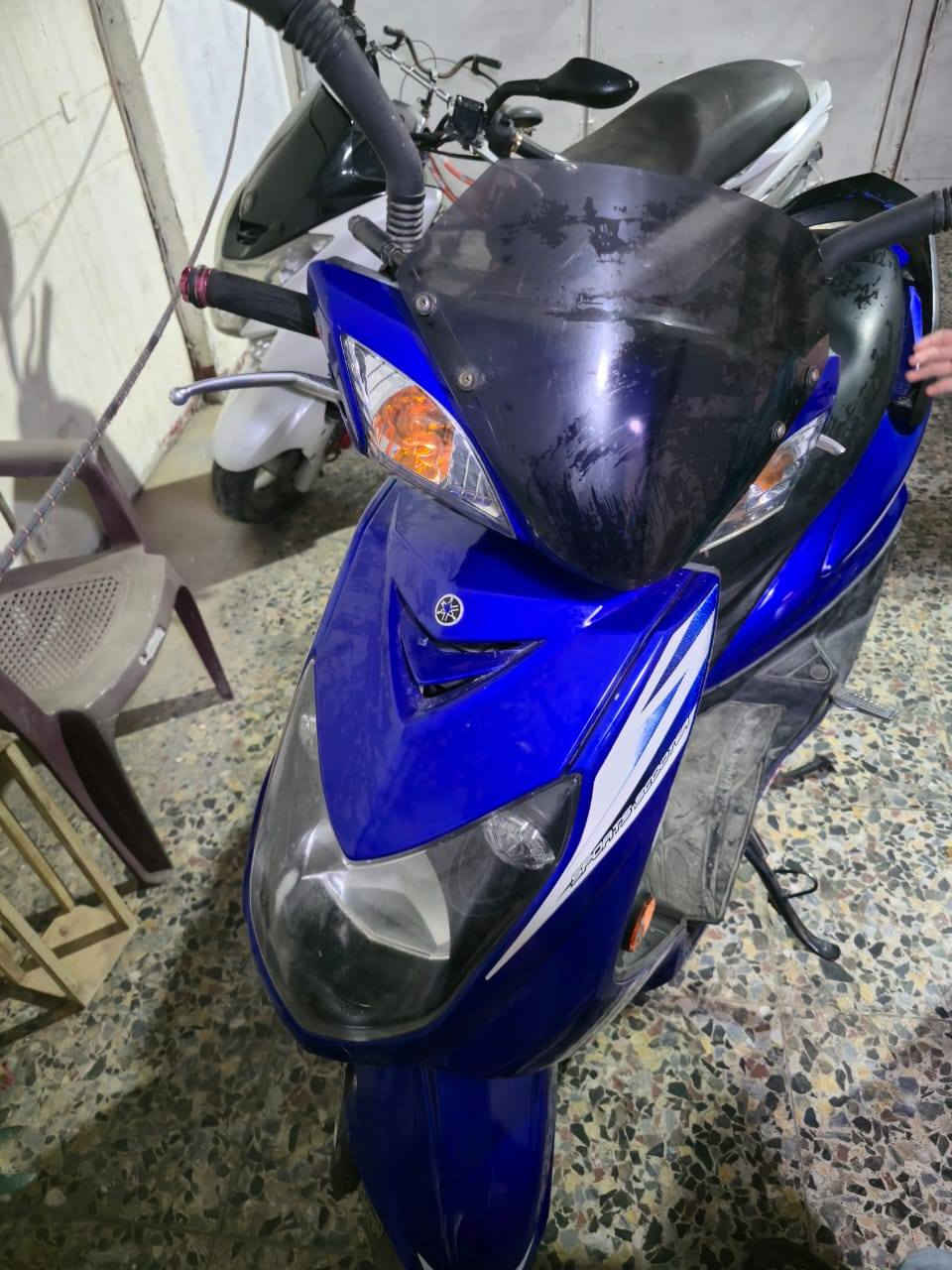 السلام عليكم دراجه سكنز فحل نوزل بعده جديده صار شهر من نزلت من الرمبه نظيفه كولش مكفوله مكينه مفتوحه خير من الله كلب وخذ للإستفسار الاتصال على الرقم الثاني *********** يوجد واتساب أو مراسلتنا على الصفحه الشخصيه عنوان الصليخ مجاور نادي الصليخ في بغداد @

