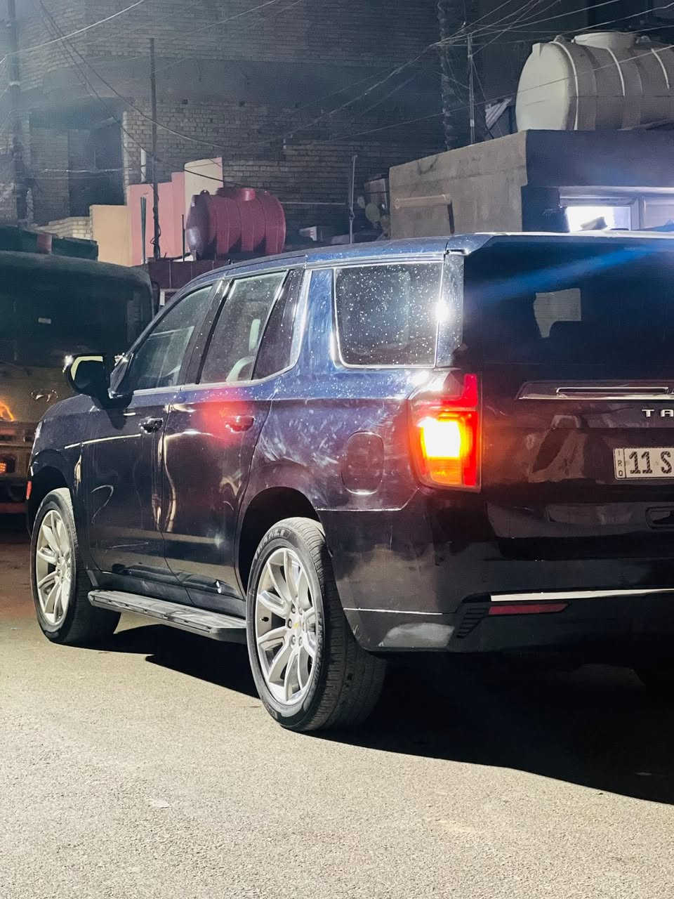 شوفرليت تاهو بوليسي موديل 2021  ممشى السيارة 130 الف سونار موجود السيارة  ب اسمي رقم دولي بغداد تحويل ثاني يوم السعر 365 ورقة بيها مجال بسيط للاستفسار الرقم *********** لموشراي لايتصل رجائاً مكاني بغداد مدينة الصدر
