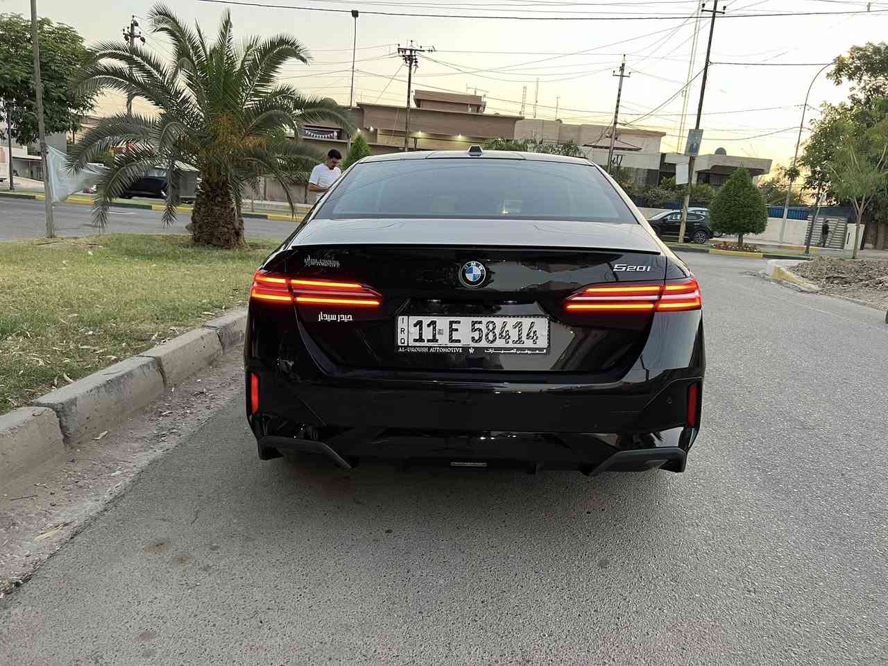 السلام عليكم 
للبيع فقط BMW خليجي  2024  
وكاله العروش M.Kit
ماشيه ١٠ الاف كيلو بحاله الزيرو 
كفاله عامه 
فول مواصفات 
بانوراما 🏆
داخل جلد احمر 🏆
داتا شو 🏆
اناره LED محيطيه 🏆
بردات خلفيه وجانبيه 🏆
شباك لد اصلي 🏆
مواصفات معروفه فول 
مكانها بغداد فندق بابل 
للاستفسار الاتصال 
***********
