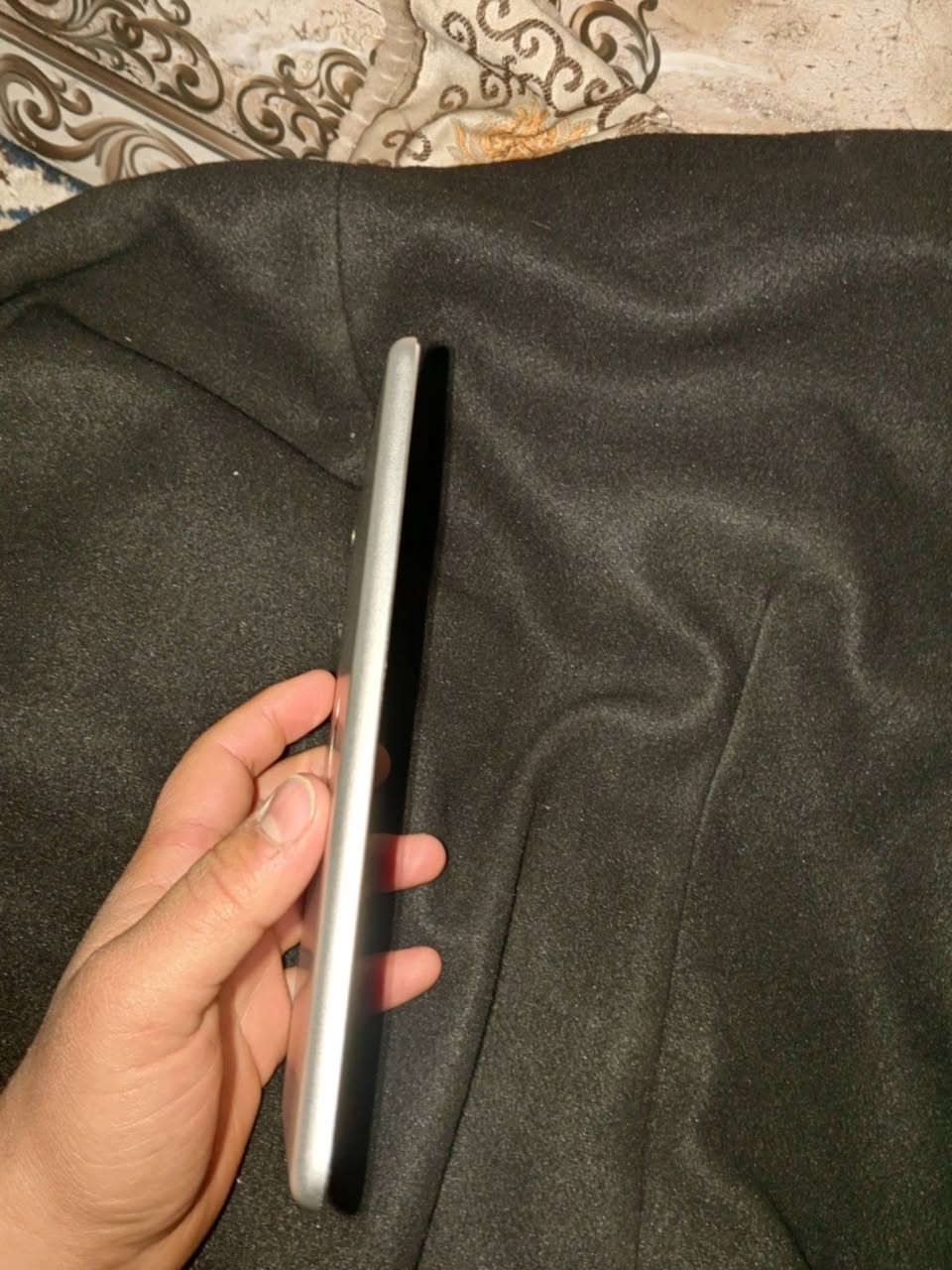 فرصة | Apple iPad للبيع بسعر مناسب 🔥

آيباد نظيف وشغال 100٪
ممتاز للمشاهدة واليوتيوب وتصفح الإنترنت والألعاب الخفيفة.

✔ شاشة كبيرة وواضحة
✔ بطارية جيدة
✔ كاميرا أمامية وخلفية
✔ استخدام بسيط ونظيف

مناسب للأطفال أو للدراسة والمشاهدة.

💰 السعر: (40) ركز فقط 40 الف😍
📩 اللي جاد بالشراء يراسل خاص


**إذا كنت صاحب هذا الإعلان وتريد حذفه لأي سبب، رجاءا أرسل رسالة إلى الدعم الفني**