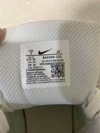 حذائين نايك/اير • مقاس ٤١-٤٢ • السليمانية