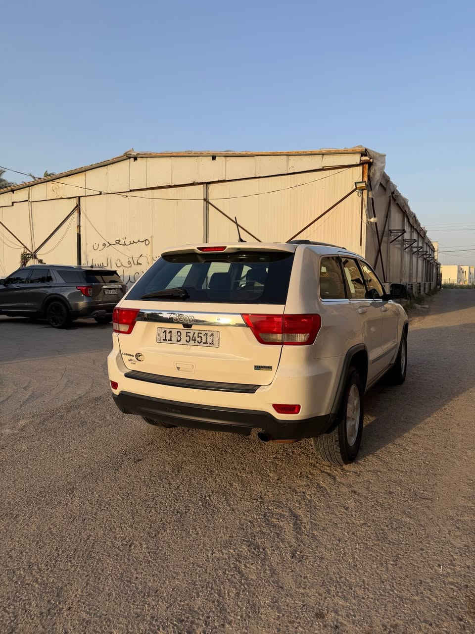 جيب لاريدو ٢٠١١ سنكل للبيع 
سيارة وارد امريكي رقم بغداد باسمي
بيها بارد بباب السايق مرفق بالصور + طخه صغيره بالجاملغ الخلفي + سوناار
ماشية 128 الف ميل
ب١٥٥ وبيها مجال بسيط
الحله - حي بابل 
*********** حلة, بابل
