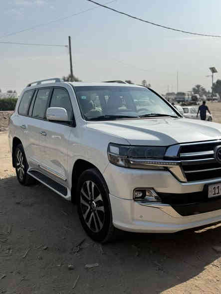 السلام عليكم
للبيع لاندكروز موديل 2019 ساز  مكفول  من صبغ وتبديل السياره 
جديدة معنى كلمة اسبيرها منازل اللون ابيض صدفي رقم بغداد بسمي 
محرك 4600 
V8
فول موصفات 1/1
بصمه تشغيل 
5 بصمه أبواب لمس 
تشغيل عن بعد 
فتحه سلايت
كشنات ثنين كهرباء 
كشنات جلد 
شاشات خلفيه
8ايرباك 
زراكات 
مري شفط 
شاشات خلفيه 
مطفايه حريق 
جنطه شفط 
ثلاث قطع تبريد 
حساس امامي 
حساس خلفي  
وباقي موصفات ساز معروفه 
ماشيه 61 ألف حقيقي 
سعر السياره 54000 يعني 5شدات 40  ورقه 
الاستفسار اتصل على الرقم
‭ ‭***********‬ ‬ ‭
مكان بابل
اني مكلف بالنشر
