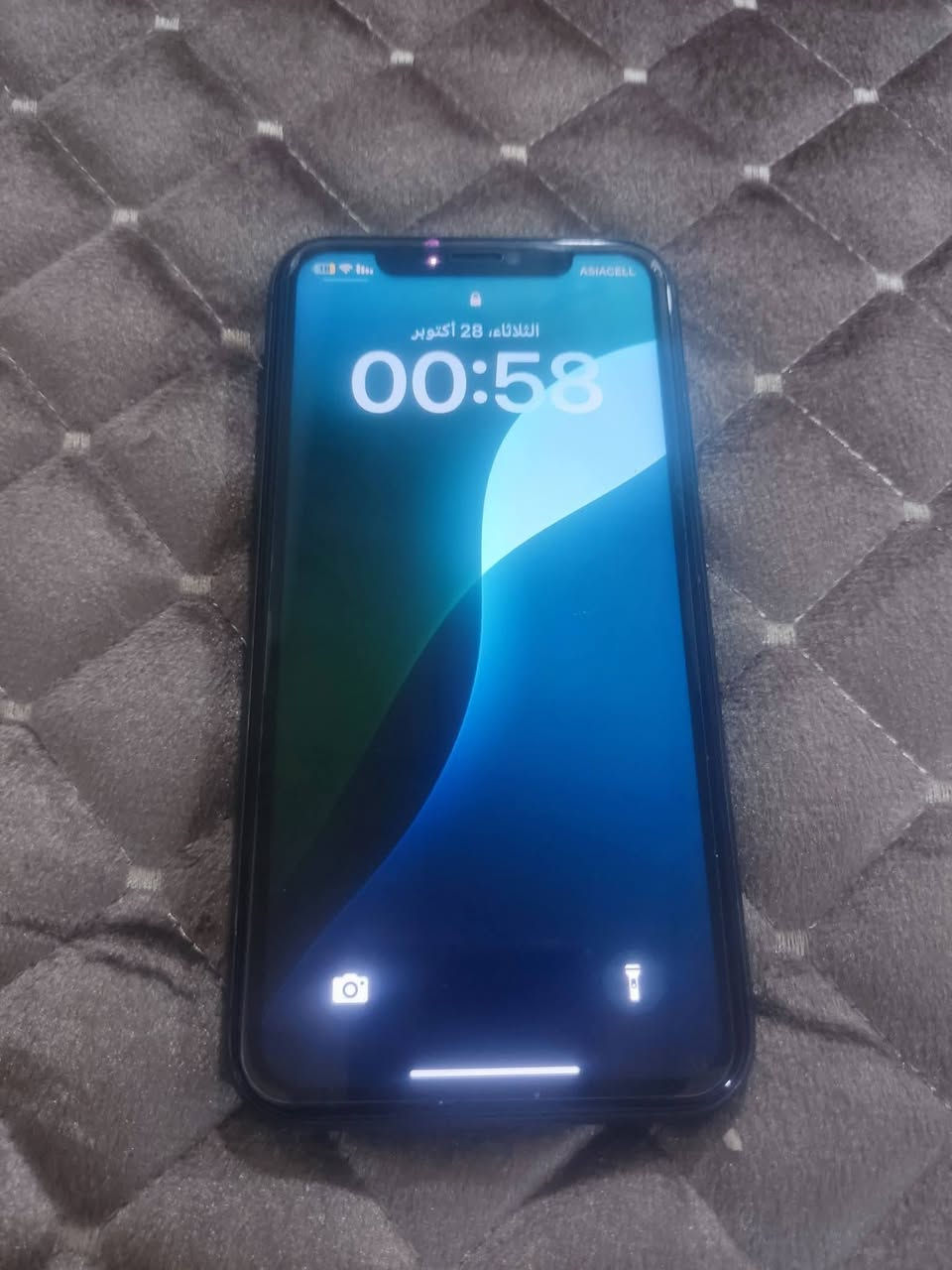آيفون 11 عادي
لون اسود
تك سيم نموذج m
الجهاز مستبدل شاشة اصلية شرط  
الذاكرة 128 
البطارية 86 بلادي 🔋
السعر 160 
***********
