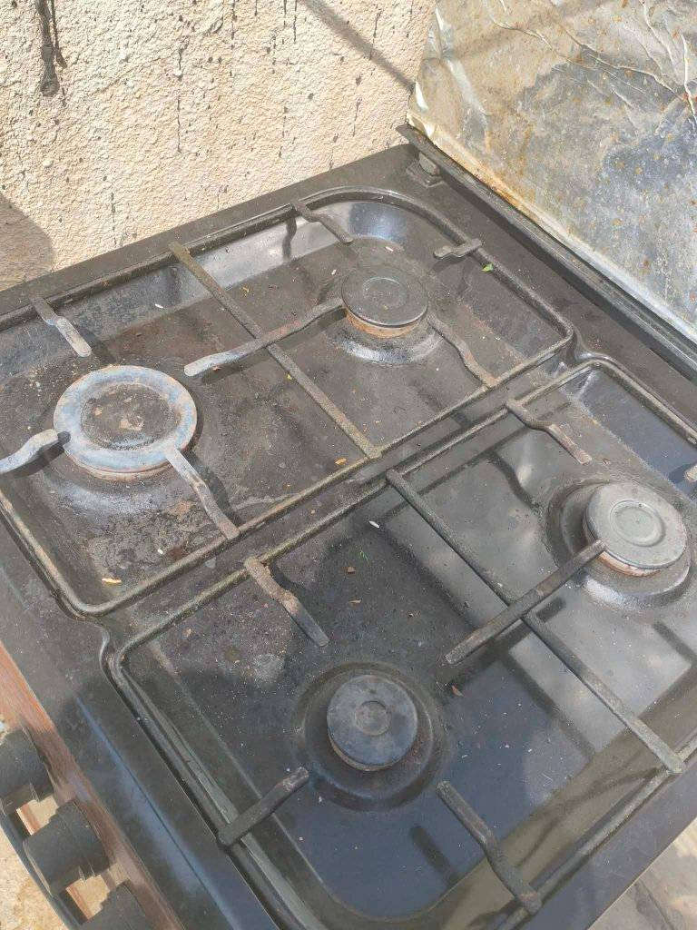 طباخ للبيع شغال سعر ٥٠ مع مجال بسيط للاستفسار راسلني


**إذا كنت صاحب هذا الإعلان وتريد حذفه لأي سبب، رجاءا أرسل رسالة إلى الدعم الفني**