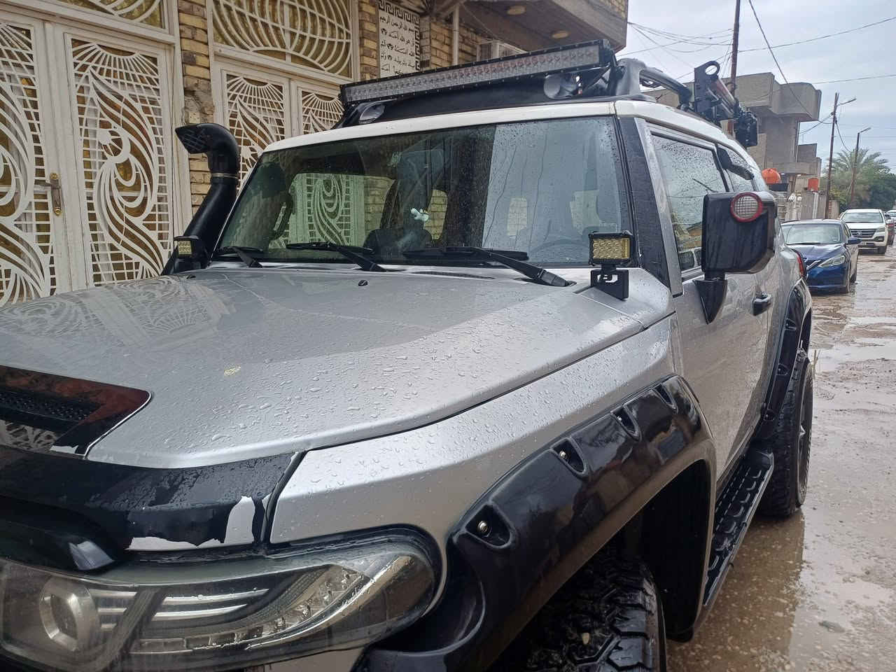 السلام عليكم 
اف جي ٢٠٠٨ خليجي
ماشيه ٣٠٨ الف كيلو 
صبغ جاملغ امامي فقط بدون معجون
فور ويل 
رقم بغداد 
ويل dx اصلي وتخم تاير
لد بار امامي خلفي 
كير ومكينه وحدايده وتبريد كله مكفول
بيها نواقص بسيطه
سوبايه اصليه 
معلايه ٢ انج 
تحويل مضمون 
مكاني بابل الحله
***********
السعر ١٤٨  وبي مجال
