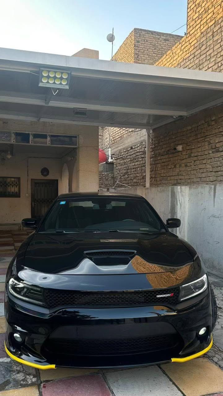 السلام عليكم للبيع أو مراوس حسب القناعه

جارجر GT

‎‏‎الموديل : 2022 (وارد امريكي ) 

‎‏‎اللون اسود 

‎رقم بغداد الجديد وتحويل مباشر 

‎‏‎المحرك : V6.  3.6L

‎‏‎المواصفات

‎تو ويل

‎شفتات ستيرن

‎سوبر تراك باك

‎شاشه كبيرة مع نظام ملاحة نفكيشن GPS

‎سستم صوت الپاين 

‎ويل قياس 20 انج 

‎مقاعد مخمل حظن

‎مقعد السائق كهربائي 

‎حساسات مع مانع تصادم خلفي 

‎تشغيل عن بعد 

‎محدد سرعة 

‎بلوتوث 

‎كاميرا خلفية

السيارة حالها حال الكلين فقط دعامية امامية صبغ 

مكانها بغداد 
السعر 26.500$ وبيها مجال 

***********
