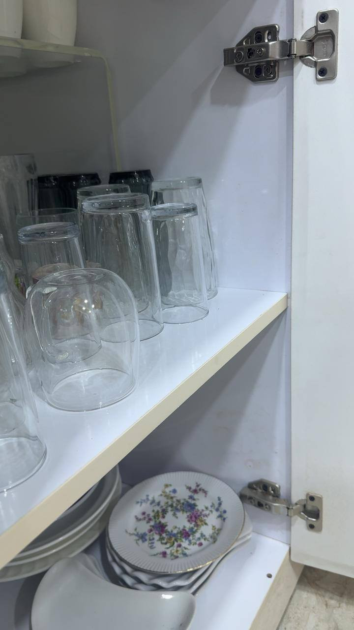 كاونتر جديد شخط مابي للبيع. 
والميز هوه والكراسي للبيع.
الاستفسار ع الخاص.


**إذا كنت صاحب هذا الإعلان وتريد حذفه لأي سبب، رجاءا أرسل رسالة إلى الدعم الفني**