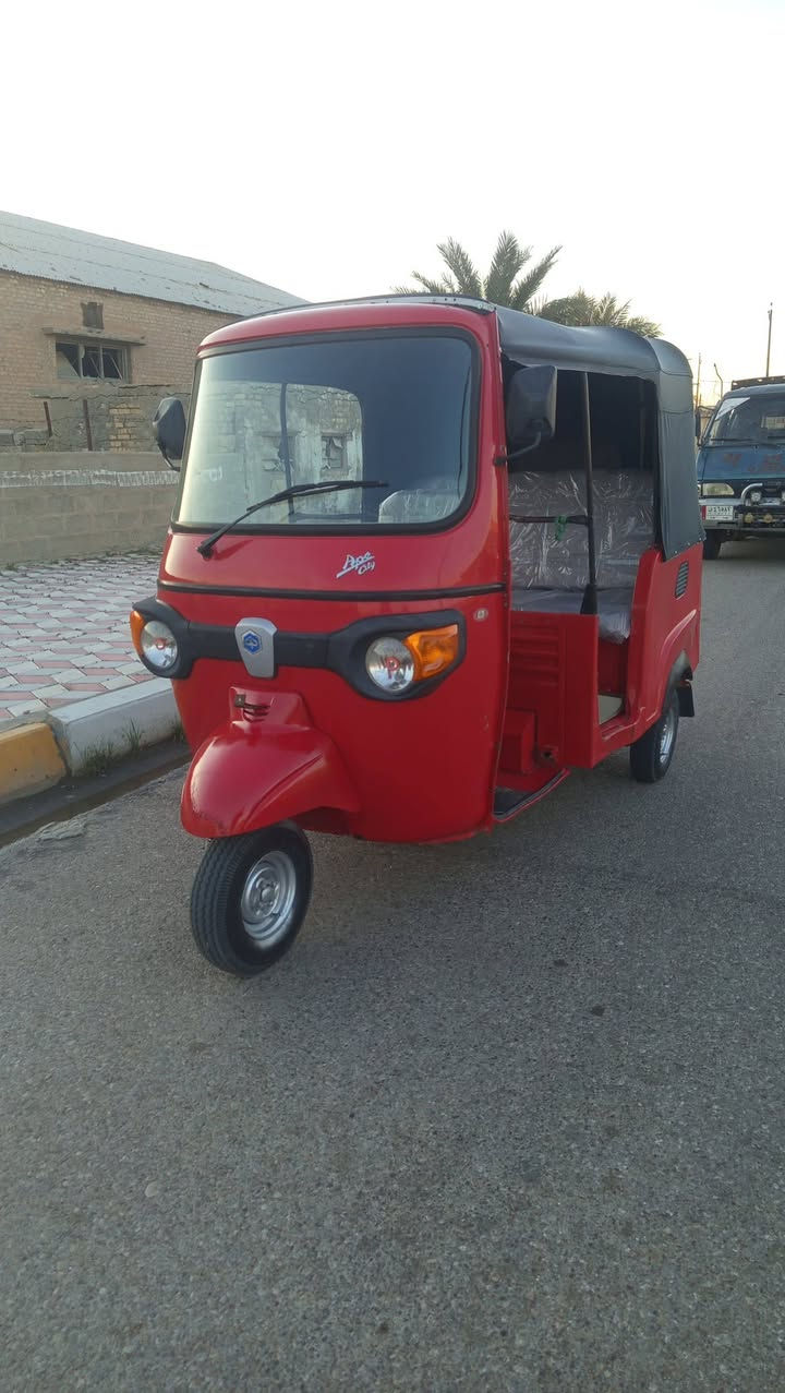 سلام عليكم تكتك بياجو للبيع موديل ٢٠ اوراق كاملة شرط الترقيم  محرك محور TVS جديد٢٥ جادر جديد ويالة باجاج كهربايات كله شغالة تكتك خير من الله 
السعر٣,٥٠٠ وبيها مجال مكاني ديالى بلدروز  رقم***********
***********
