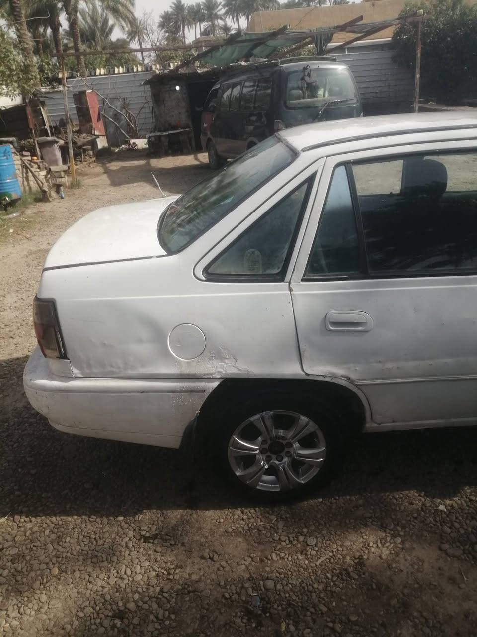 السلام عليكم
توجد سياره دايو سلو رقم بغداد موديل ٩٦

محرك وكير مكفول مابيها اي خياس سياره

كلش حلوه جاهزه من كلشي

السنويه ساقطه صار سنتين

السنويه موازي وصاحب السنويه ابن عمتي

وجيراني تحويل ثاني يوم

السعر ٢٣ ورقه بيها مجال بسيط

***********
