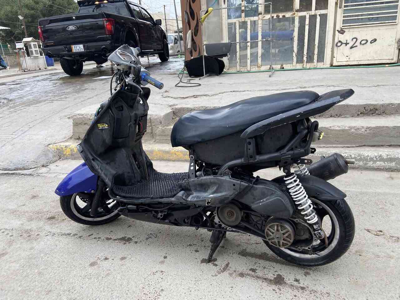 نثيه قويه مال لعب مكينه مفتوحه كفاله لانضوح ولا تبخير شلعه معدل نكره بكل وكت بيها كلج خلفي ولكلج لامامي بس لمروحه بلاديه لبطن هوه ولخرز رياضي  شرط تعلك اي نقص متحتاج غير لشخاطه 
السعر 450 وبي مجال بصيط عنواني الغدير 
***********
