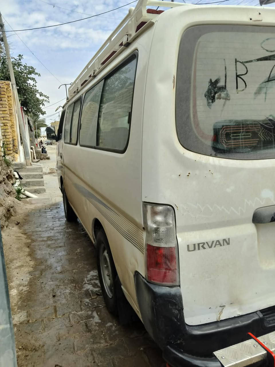 سلام عليكم
نيسان يورفان 2007
رقم بغداد نكليزي صاعده هزه قبل شهر
مكينه كير كسن جدد
مكينه زغيره هستوه شادينه
شرط ترايك 140 وعلي 
سياره مكفوله كفاله لاضربه
ولا صبغ بيه بارد وره باب سايق 
بصفحه طويله بارد ربع شبار
وبل صفحه طويله بربع لخير يم بكلايت 
شبر بارد فقط 
ولبنيد جارد صبغه مغلف فابلون 
سياره واحد علا واحد كله جديد 
تخم تأير لفتين ورك سياره قبل يومين صدره كله جديد حداديه وصدر قبل يومين كله جديد ترهم بيع او مراوس 
#سعر98وبيه مجال للشراي مكاني واسط الكوت
***********
متواجد خاص 24ساعه
