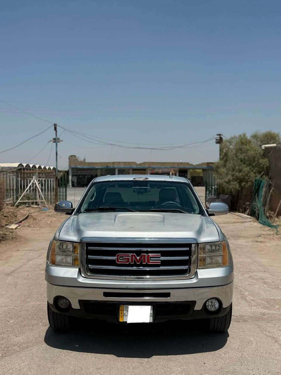 السعر جوه السوك ١١٤ مال بيع مستعجل 
جمسي سيرا 2012 محرك 5300 رقم بصره تحويل مباشر 
حادثه جاملغ وبنيد جاملغ نفسه وبنيد مبدل بدون اي دواخل 
وسياره جارده تحتاج رش مكينه كير حداديه تخم تاير تبريد كله جاهز سعر ١١٤مال بيع مكاني ناصريه رجاءً مو شراي لاتتصل 
***********
