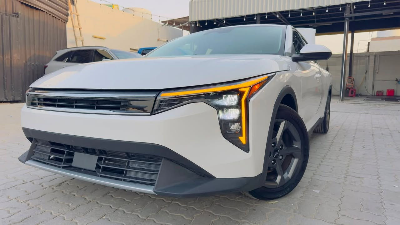الجديد الجديد يمي وسعر لبلاش  K4 2025 بدون ايرباك
السلام عليكم للبيع كي فور 25 وارد امريكي حادثه صندوك مبدل ودعاميه خلفيه + بنيد موصفات معروفه سبوع وتدخل لبغداد بسم المشتري
السعر 130 وبيه مجال لشراي واصل بغداد جاهز مع الكمرك
الاتصال *********** حسين
مكان بغداد زعفرانيه
