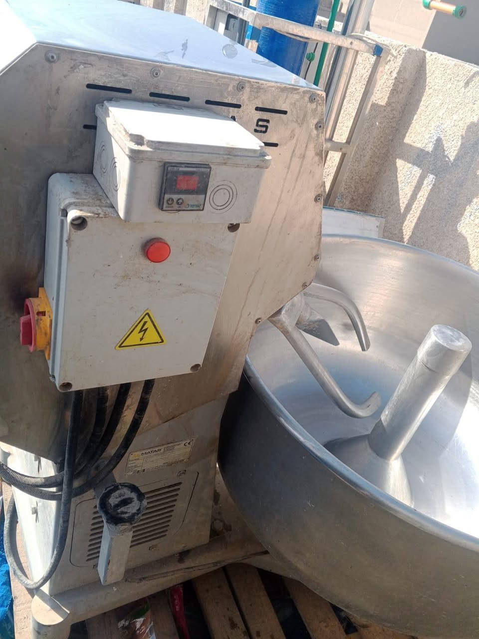 السلام عليكم مره خصه الادمن عجانه حجم 100 كيلو تركيه مال بورصه اصليه مشتغله فقط شهر او اقل م شهر  مكاني جميله الثانيه السعر 27 وبيه مجال الاتصال ***********
