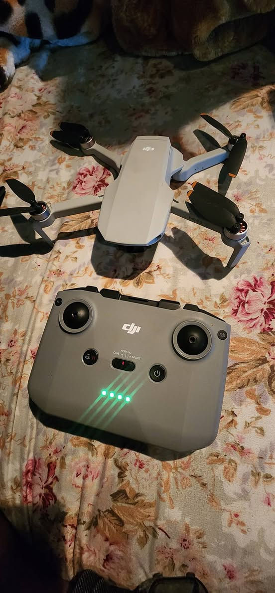 مني تو se للبيع
كامله وجديده طايره 3 مرات بس جديده جديده نضافه 100%
وياها بطاريه اضافيه 
وجنطه 
وكيبلات ترهم لجميع اجهزه 
السعر |  500


**إذا كنت صاحب هذا الإعلان وتريد حذفه لأي سبب، رجاءا أرسل رسالة إلى الدعم الفني**