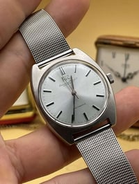 مزاد • ساعات • بث مباشر ١٠:٠٠م