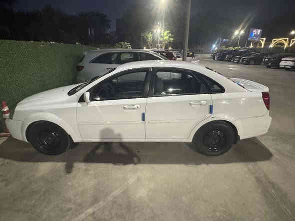 لبيع اوبتره موديل ١١ سياره  بسمي مكاني بغداد الكراده  سياره جاهزه من كلشي سياره بيه جاملق امامي ول بل بيقي موضح عليه بل فيديو سياره وارد خليجي محرك ١٦٠٠ سعر ٨٠ وبيه مجال قليل ***********: وجان مو شراي لا يتعبني
