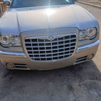 كرايسلر 300 • سلفر • ميسان