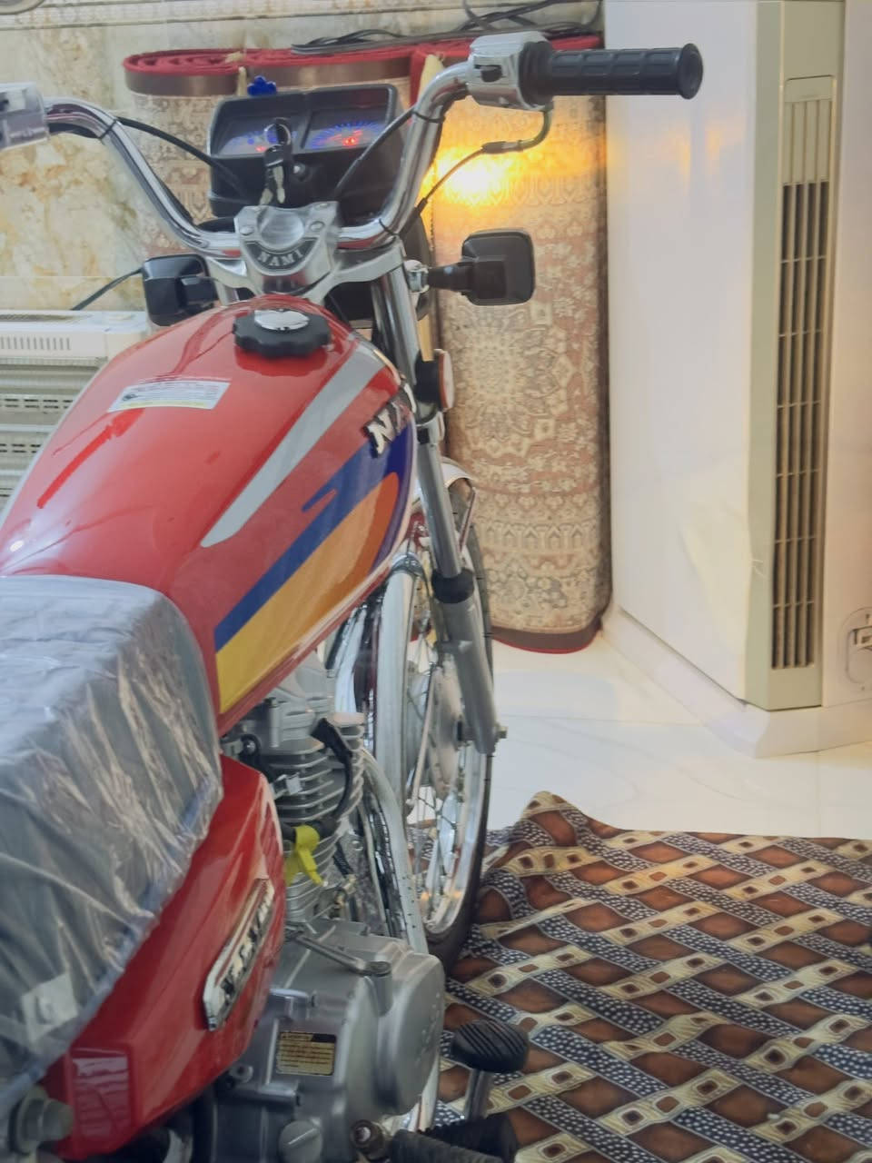 نامه اصلي 23 مكفوله من كفاله عامه 
السعر 1400 وبي مجال لوتي اطلع كبل مع احترامي للزينين 
مكان كوت حي الجهاد ***********
