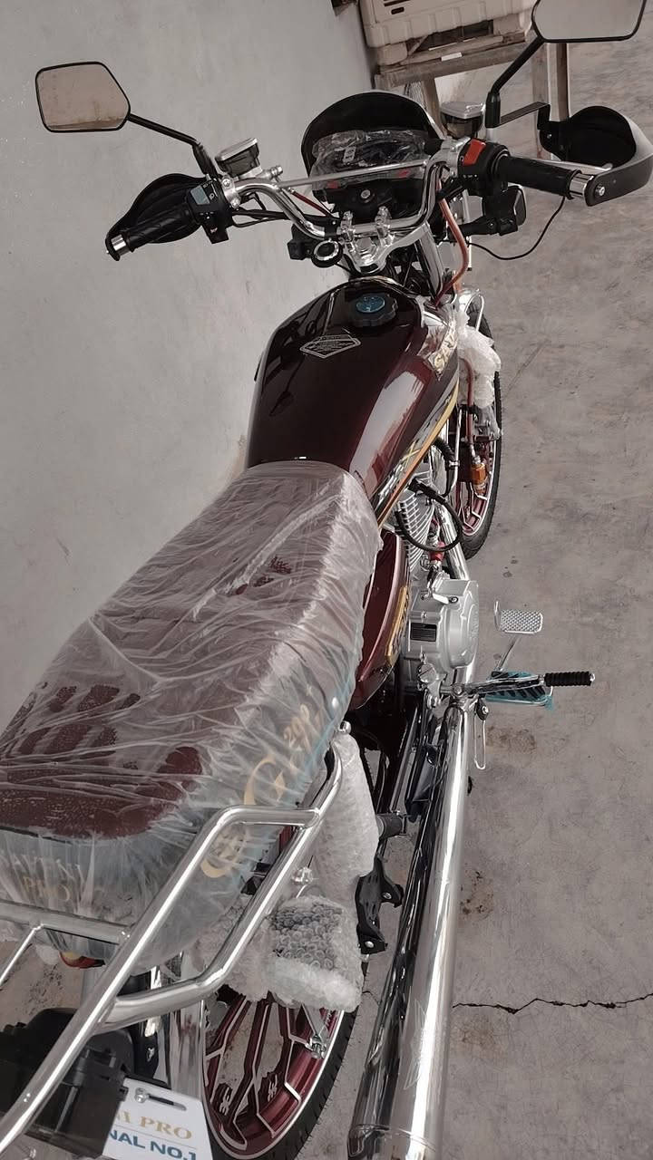 دراجه سافان برو موديل 25 محرك 200 زيرو  دهن شركه ممبدل  تشغيل عن بعد وعل كرت جادر وياها سعر 850وبي مجال للتصال ***********
