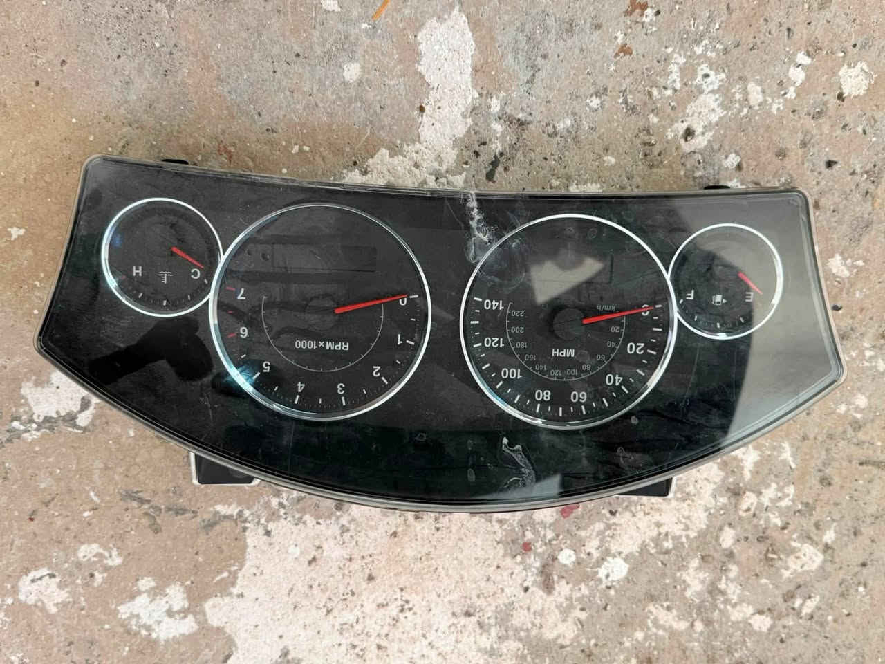 فیول بم + دشبول + مسجل  جیب لاریدو 2008
کل بلادي 
کل یشتغل
سعر کل 100 الف 
***********
