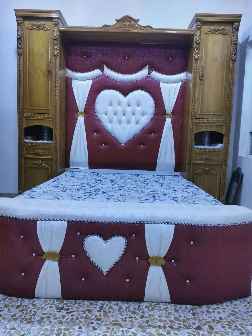 .
غرفه صاج ٦ وملحق للبيع ام الدنك
نظافتها ٩٩٪ حي المأمون
السعر مليون ٣٥٠ وبيها مجال


**إذا كنت صاحب هذا الإعلان وتريد حذفه لأي سبب، رجاءا أرسل رسالة إلى الدعم الفني**