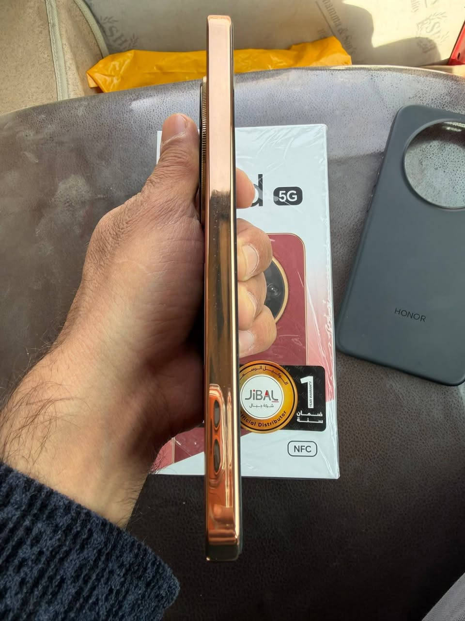 السلام عليكم
هونر X9d ذاكرة 256 الرام 12 نضيف فوووول ملحقاته كاملة السعر 385وبي مجال بسيط مكاني بغداد رقمي ‏‪0775 568 3453‬‏
